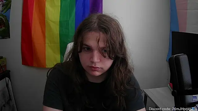Elli-Ixby online show from September 17, 2025, 3:03 pm