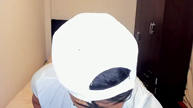 Snapshot of stylish_men chatting on September 19, 2025, 4:33 pm stylish men online show from September 19, 2025, 4:33 pm