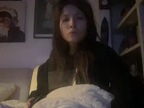 Snapshot of dddasani chatting on September 23, 2025, 9:38 am dddasani online show from September 23, 2025, 9:38 am