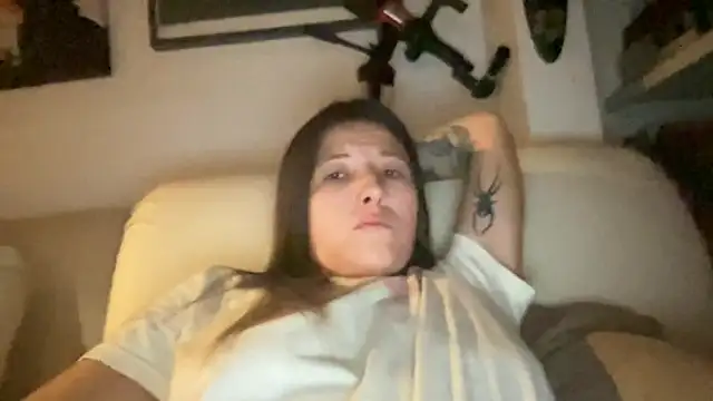 Snapshot of dddasani chatting on October 12, 2025, 5:25 pm dddasani online show from October 12, 2025, 5:25 pm