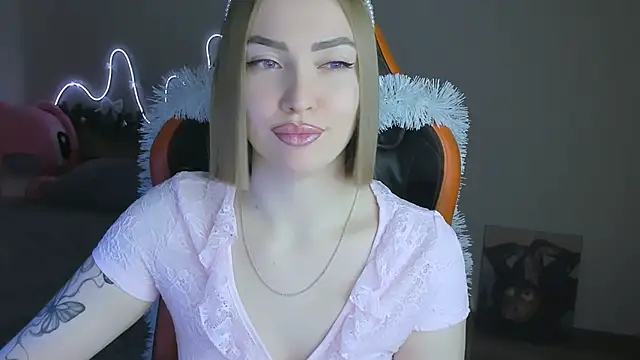 LaraKrein lk online show from December 20, 2025, 1:58 pm