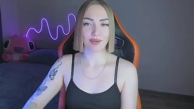 LaraKrein lk online show from November 23, 2025, 3:44 pm