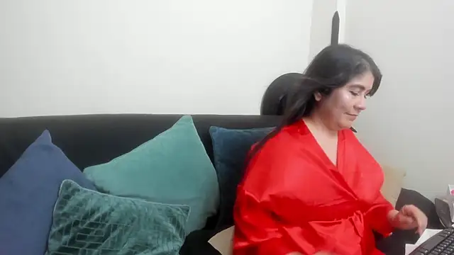 Snapshot of kiraGeiner chatting on November 10, 2025, 7:19 pm kiraGeiner online show from November 10, 2025, 7:19 pm