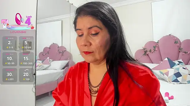 Snapshot of kiraGeiner chatting on January 31, 2026, 8:07 pm kiraGeiner online show from January 31, 2026, 8:07 pm