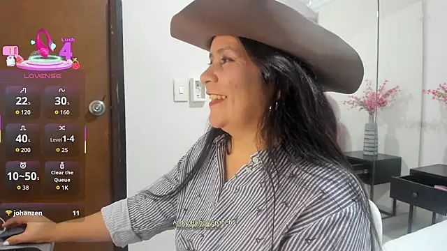 Snapshot of kiraGeiner chatting on February 9, 2026, 6:06 pm kiraGeiner online show from February 9, 2026, 6:06 pm