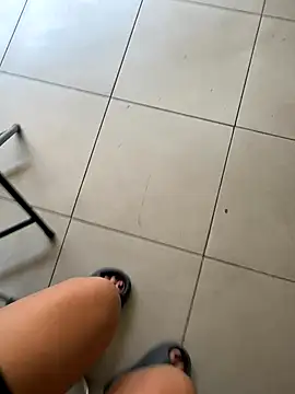 sharon-Hanna online show from November 29, 2025, 1:28 am