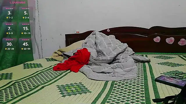 Snapshot of Owe_chan chatting on September 25, 2025, 11:55 pm Owe chan online show from September 25, 2025, 11:55 pm