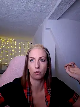 SexyJulia21 online show from January 27, 2025, 9:13 am