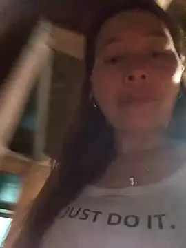 Bianly online show from April 17, 2026, 11:40 pm