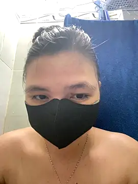 Nanaly99 online show from November 19, 2025, 3:34 pm