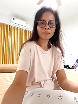 Snapshot of Mama_Eva_1 chatting on September 27, 2025, 1:23 am Mama Eva 1 online show from September 27, 2025, 1:23 am