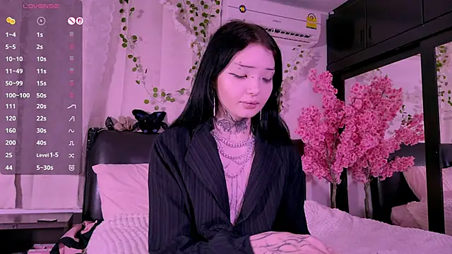 Lein Bone online show from October 22, 2025, 1:05 am