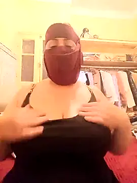 mayakhalyfaa online show from October 4, 2025, 12:01 am