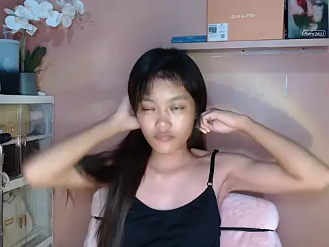 skinny gracie online show from September 20, 2025, 11:48 am