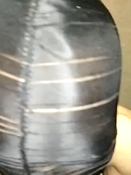 Snapshot of CrepedTrek chatting on October 31, 2025, 6:26 pm CrepedTrek online show from October 31, 2025, 6:26 pm