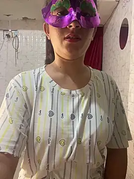 MONA 0213 online show from October 16, 2025, 7:33 pm