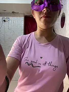 MONA 0213 online show from September 28, 2025, 6:48 pm