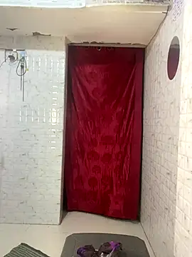 MONA 0213 online show from October 15, 2025, 7:11 pm