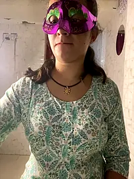 MONA 0213 online show from October 2, 2025, 6:33 pm