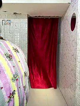 MONA 0213 online show from September 18, 2025, 3:09 am