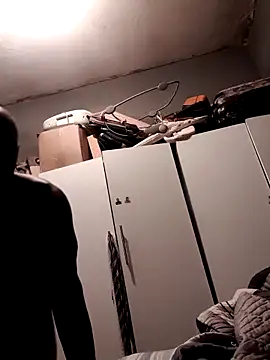 Michaelknyt online show from October 20, 2025, 10:16 am