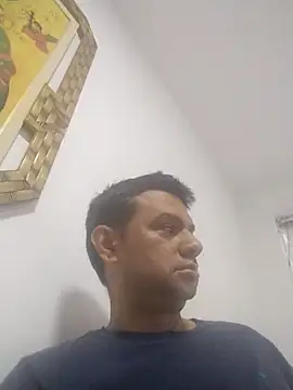 Snapshot of Crocante_Hot chatting on October 13, 2025, 11:23 am Crocante Hot online show from October 13, 2025, 11:23 am