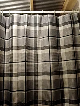 Snapshot of ShawnandDani7074 chatting on February 24, 2026, 5:30 am ShawnandDani7074 online show from February 24, 2026, 5:30 am