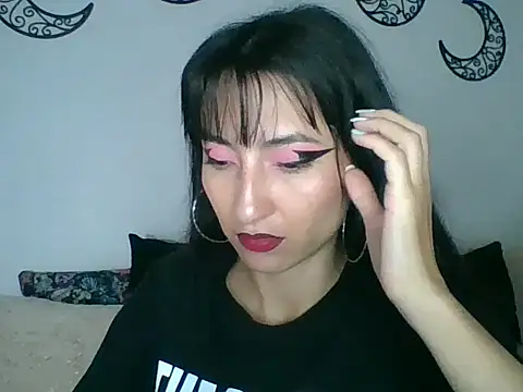 a miss online show from October 5, 2025, 7:26 pm