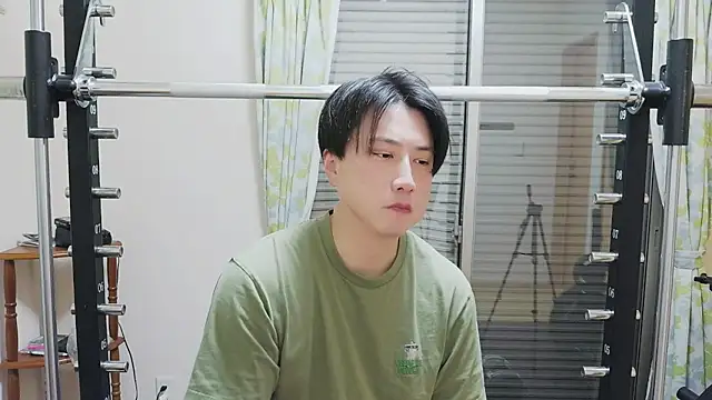 Snapshot of oyu_kun chatting on February 15, 2026, 2:56 am oyu kun online show from February 15, 2026, 2:56 am