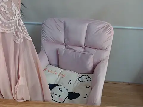 HotKittyLuv online show from September 24, 2025, 1:57 am