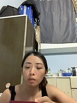 Minee1202 online show from July 17, 2026, 6:32 am