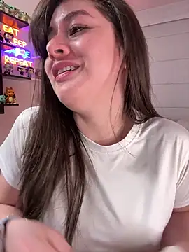 Snapshot of Sharon_07 chatting on September 17, 2025, 11:40 pm Sharon 07 online show from September 17, 2025, 11:40 pm