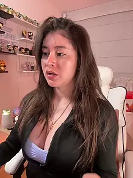 Snapshot of Sharon_07 chatting on October 1, 2025, 11:41 pm Sharon 07 online show from October 1, 2025, 11:41 pm