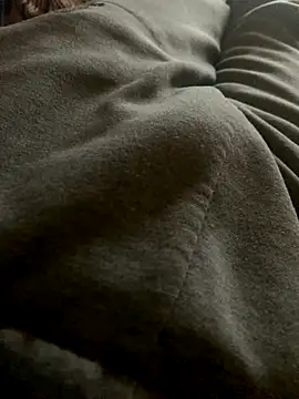 MuzzyFacing online show from November 28, 2025, 10:48 am