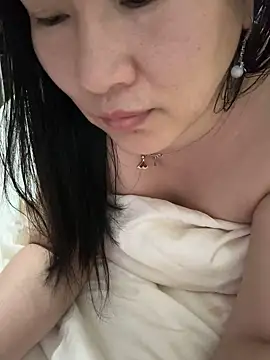 Snapshot of Liqinqin chatting on September 25, 2025, 12:22 pm Liqinqin online show from September 25, 2025, 12:22 pm