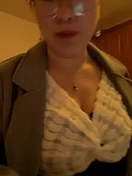 Snapshot of Liqinqin chatting on October 29, 2025, 2:10 am Liqinqin online show from October 29, 2025, 2:10 am