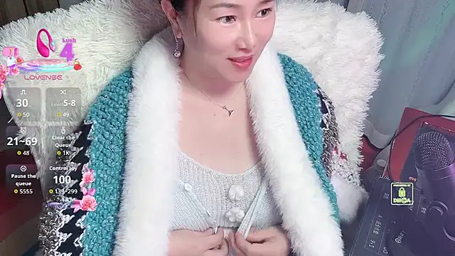 Snapshot of Liqinqin chatting on October 22, 2025, 3:11 pm Liqinqin online show from October 22, 2025, 3:11 pm