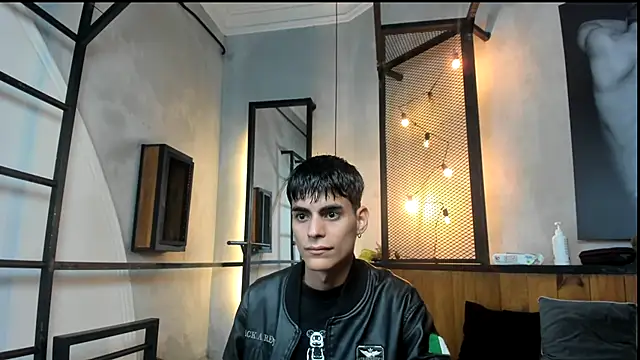 Dani mc1 online show from November 21, 2025, 11:31 am