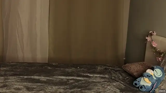 Snapshot of AccaCroyle chatting on October 7, 2025, 9:49 pm AccaCroyle online show from October 7, 2025, 9:49 pm