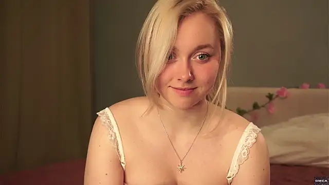 Snapshot of AccaCroyle chatting on October 3, 2025, 7:37 pm AccaCroyle online show from October 3, 2025, 7:37 pm