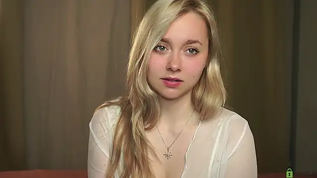 Snapshot of AccaCroyle chatting on October 2, 2025, 8:23 pm AccaCroyle online show from October 2, 2025, 8:23 pm