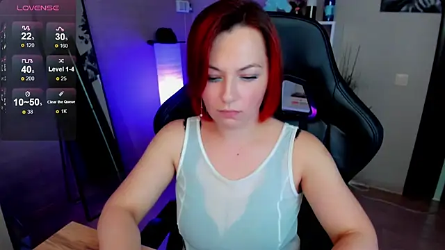Serena Woods online show from September 11, 2025, 8:36 am