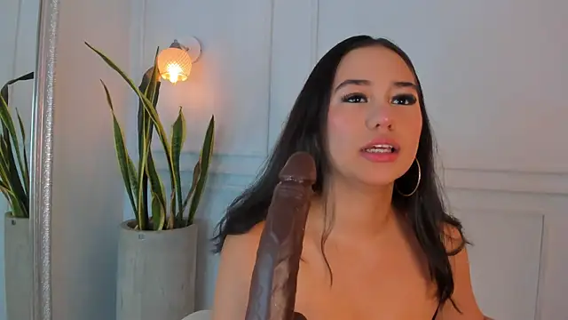 Snapshot of Jazmiinee chatting on October 15, 2025, 7:22 pm Jazmiinee online show from October 15, 2025, 7:22 pm