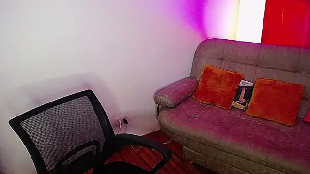 Noha Lux online show from September 30, 2025, 12:44 pm