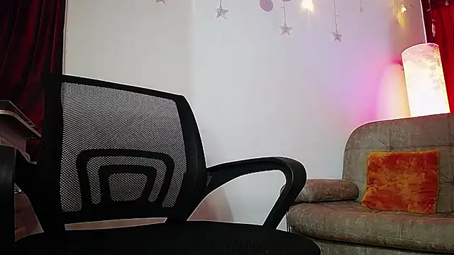 Noha Lux online show from September 29, 2025, 12:33 pm