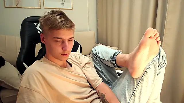 Snapshot of MrSexyCum4U chatting on September 27, 2025, 8:59 pm MrSexyCum4U online show from September 27, 2025, 8:59 pm