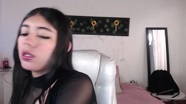 Snapshot of gabriella_live chatting on September 11, 2025, 1:44 pm gabriella live online show from September 11, 2025, 1:44 pm