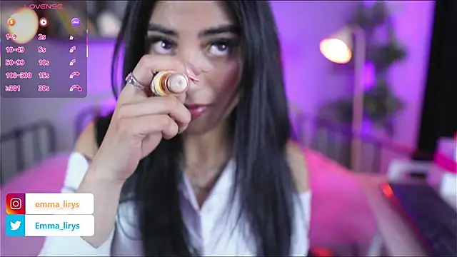 Snapshot of Emma_and_Issac chatting on September 30, 2025, 5:13 am Emma and Issac online show from September 30, 2025, 5:13 am