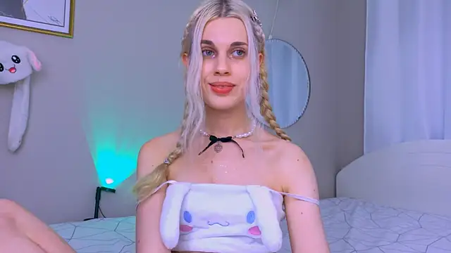 Snapshot of carmen_crybaby chatting on September 17, 2025, 4:42 pm carmen crybaby online show from September 17, 2025, 4:42 pm