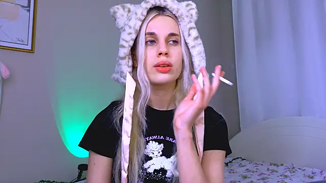 Snapshot of carmen_crybaby chatting on September 22, 2025, 4:46 pm carmen crybaby online show from September 22, 2025, 4:46 pm